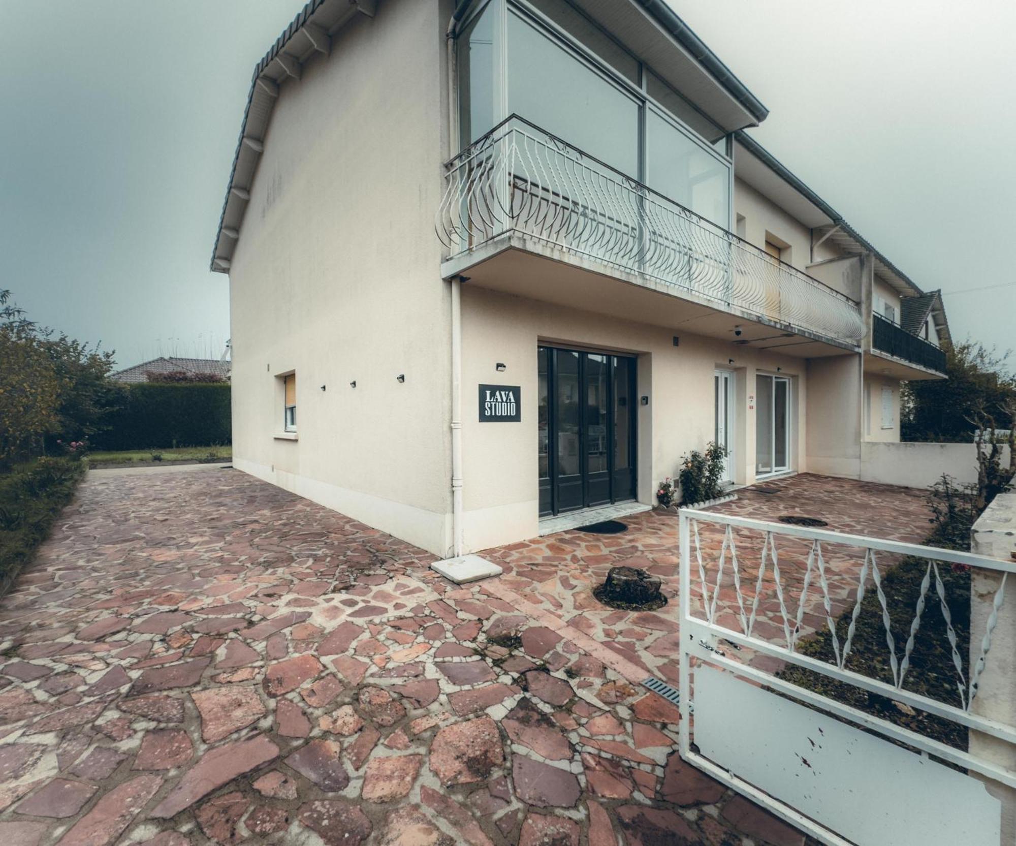 Lava Studio Poitiers Buitenkant foto