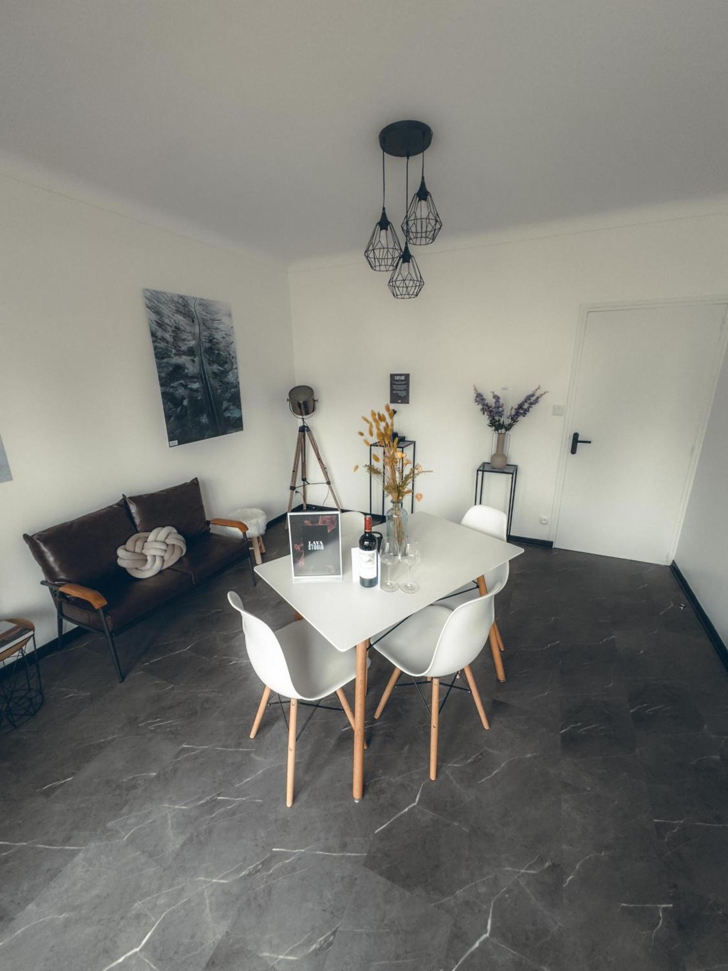 Lava Studio Poitiers Buitenkant foto