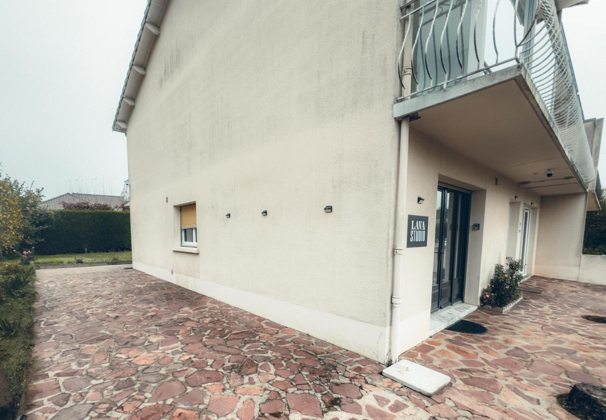 Lava Studio Poitiers Buitenkant foto